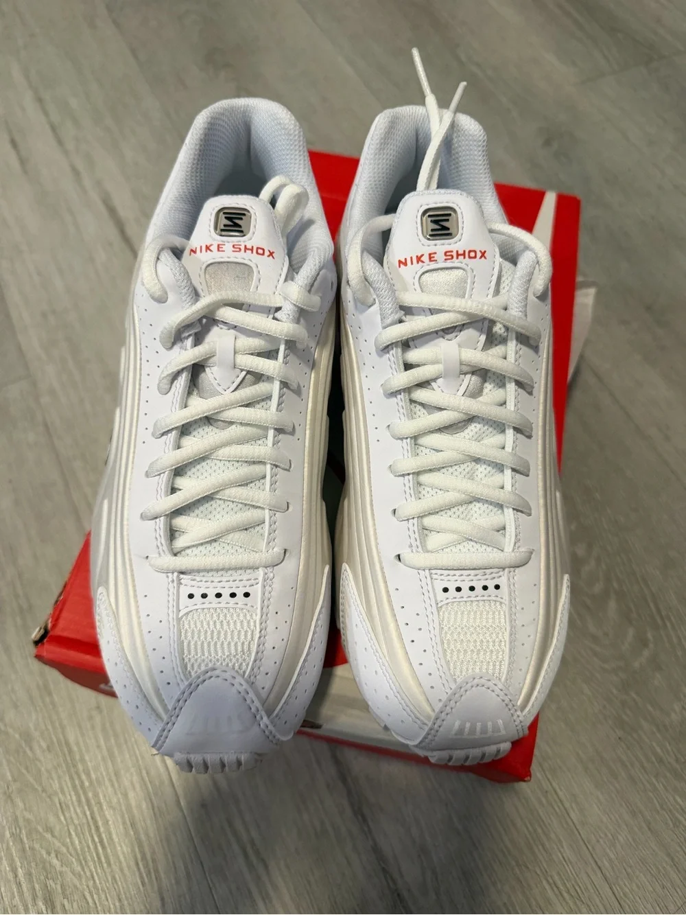 Nike shox youth 6 fits a woman 7